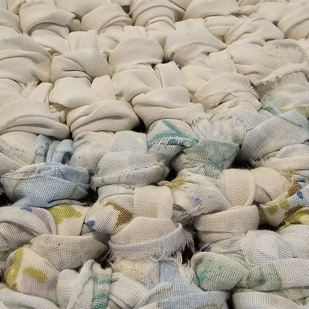Handcrafted Oval Rag Rug - White and Blue - Picture 3 of 9